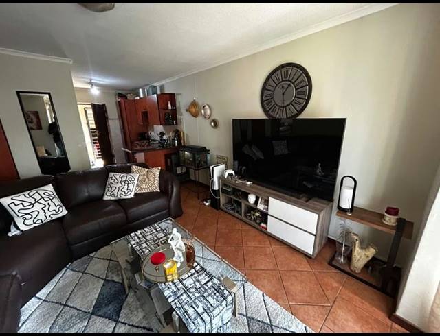 2 BEDROOM APARTMENT FOR SALE IN MONTANA TUINE
